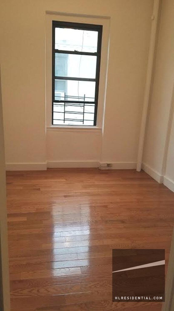 Building Photo - 2147 33rd St