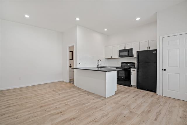Foto principal - 817 W 9th St