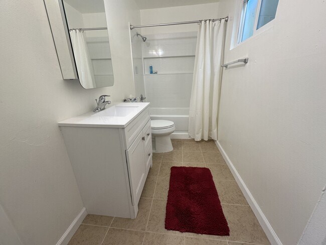 Foto del edificio - 7339 Starward Dr