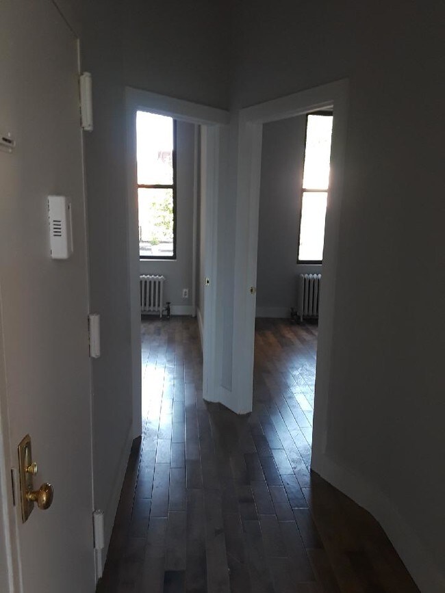 Building Photo - 1263 Fulton St