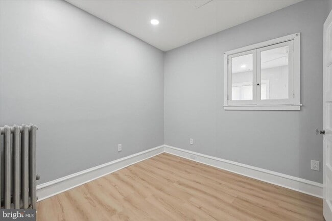 Building Photo - 5548 Ridge Ave
