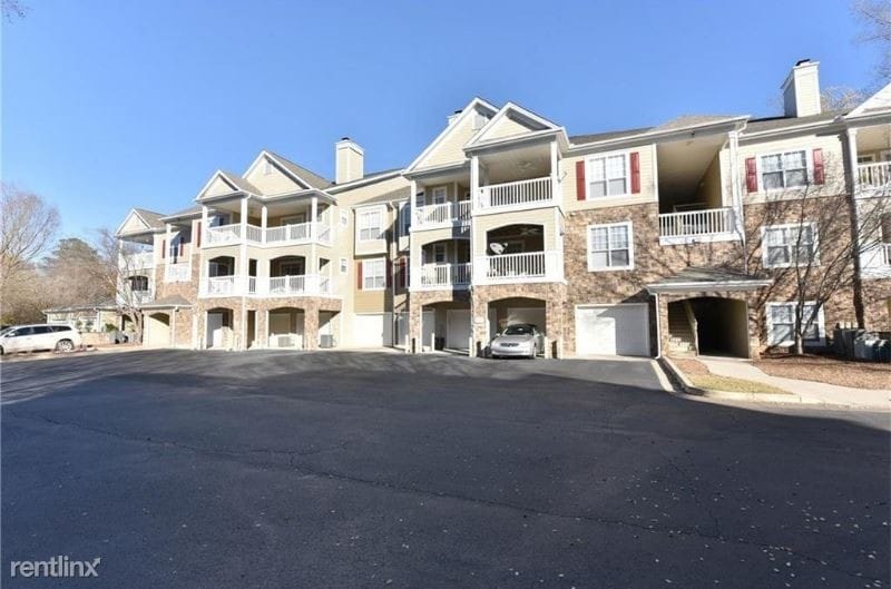 Primary Photo - 1 br, 1 bath Condo - 527 Sandringham Dr