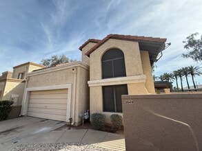 Building Photo - 2049 N Sunset Dr