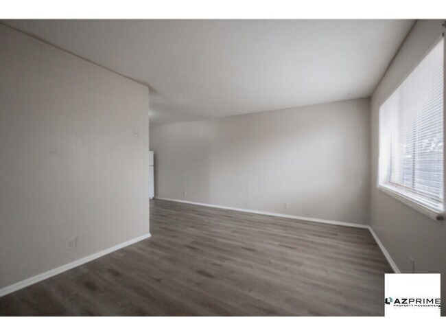 Building Photo - Discover Urban Sophistication in this Char...