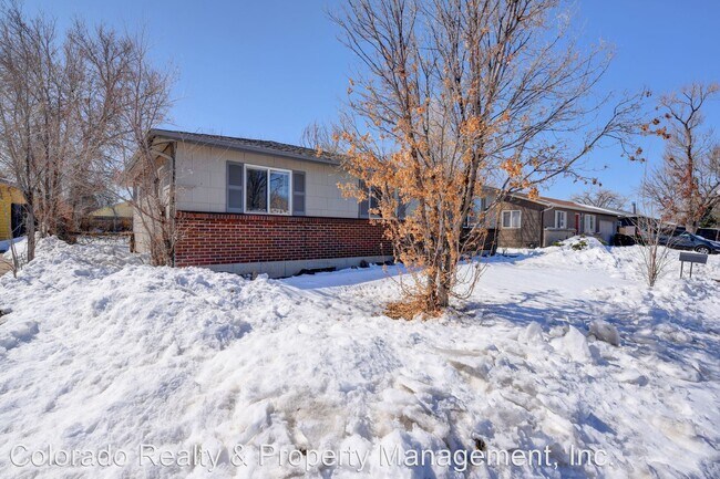 Foto del edificio - 3 br, 1 bath House - 13204 Lackland Drive