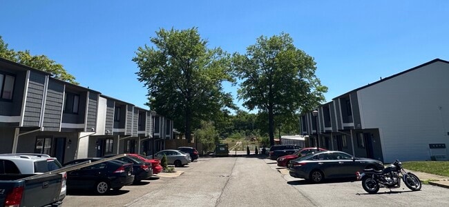 Parking Lot View - Akron U Townhomes - Student Housing