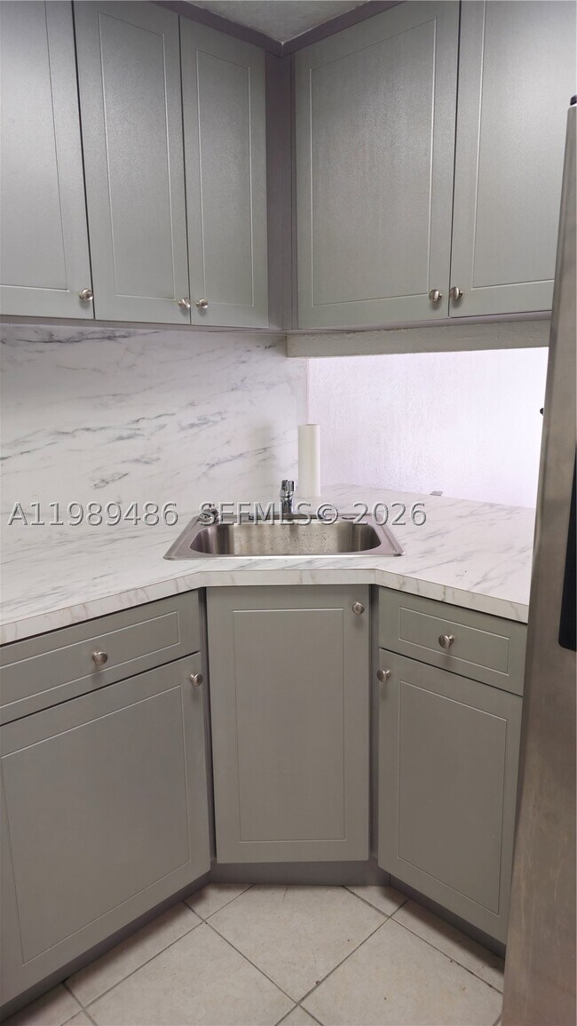 Foto del edificio - 4550 NW 9th St