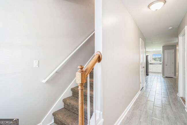 Building Photo - 6515 Snow Bird Ln