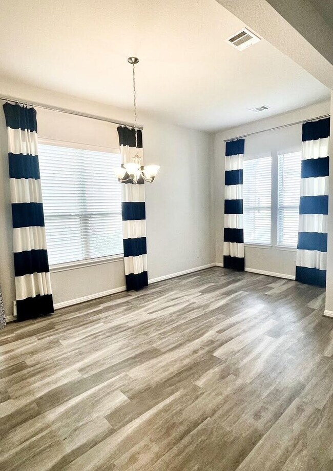 Foto del edificio - 5005 Drovers Path