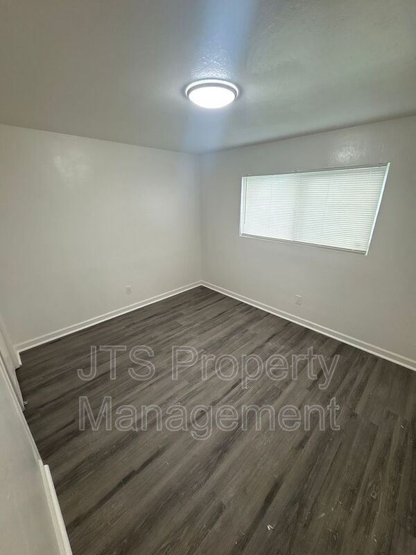 Building Photo - 2840 Sweet Way