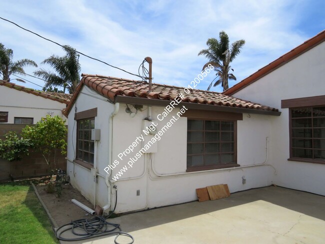 Building Photo - 161 Palm Ct Dr