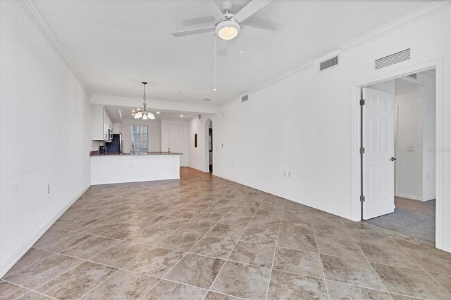 Building Photo - 14041 Heritage Landing Blvd