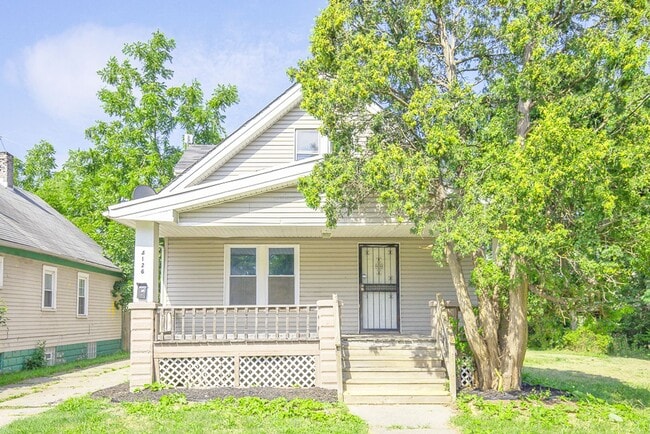 Foto del edificio - 4 BED 1 BATH SINGLE FAMILY HOME IN MT PLEA...