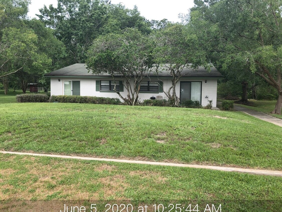 117 Pioneer Rd, Palatka, FL 32177 House Rental in Palatka, FL