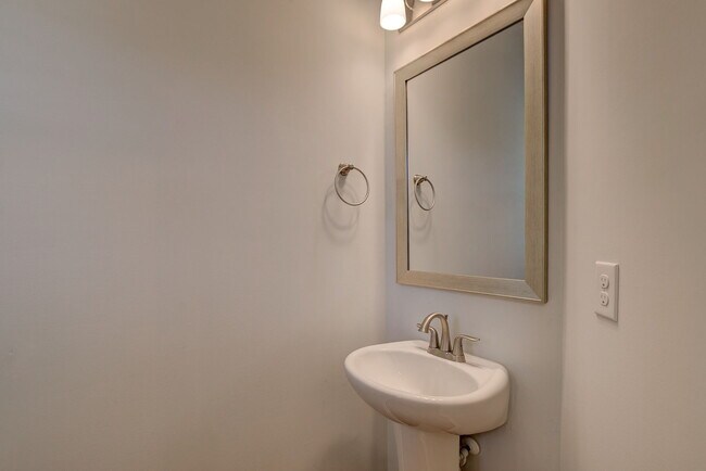 Foto del edificio - 416 Sandfarm Trail