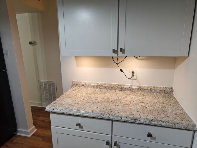 Foto del edificio - Two bedroom condo