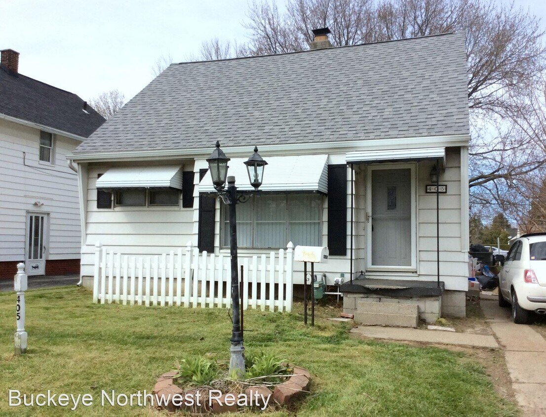Primary Photo - 2 br, 1 bath House - 405 E Manhattan