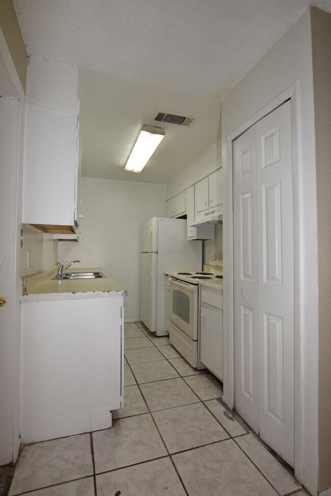 Foto del edificio - 3115 Split Willow Dr