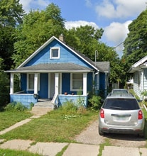 Building Photo - 910 Dakin St