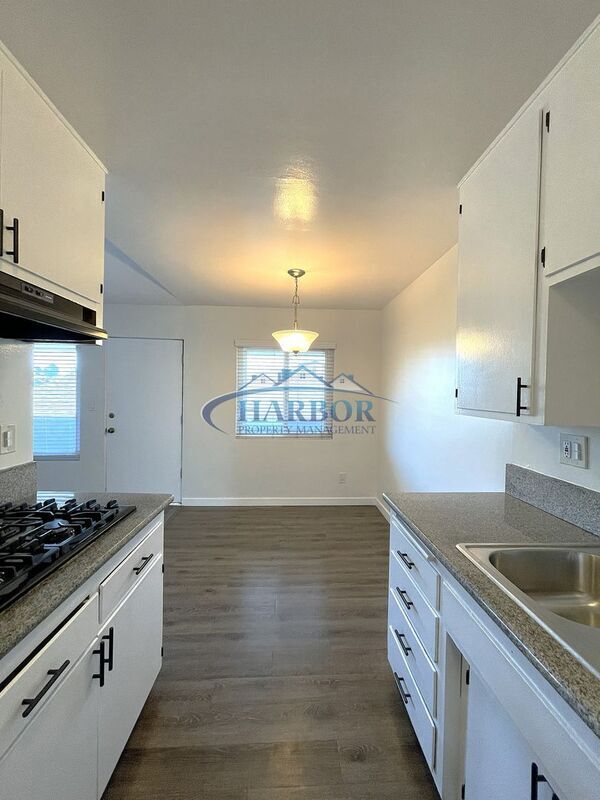 Building Photo - 4726 Del Amo Blvd