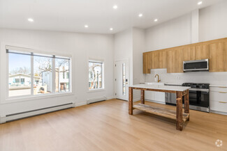 Building Photo - 9841-9874 74 Ave NW