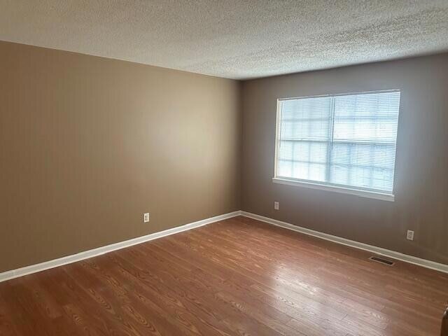 Foto del edificio - 1941 Sun Hill Rd