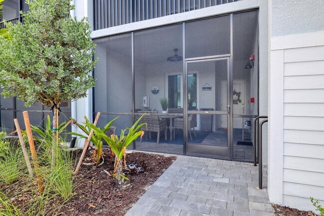 Foto del edificio - 15195 Bluffton Ln
