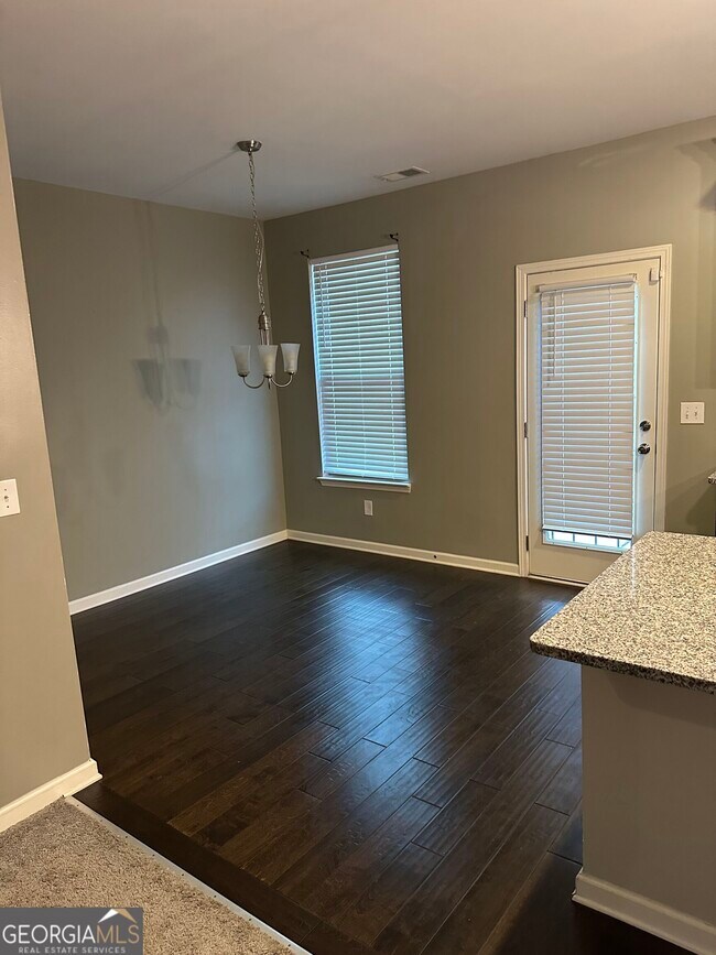 Building Photo - 1565 Potomac Ct