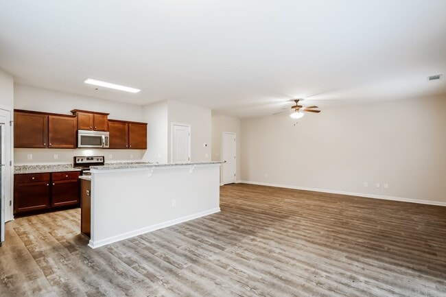 Building Photo - 48 Autumn Canyon Path SE