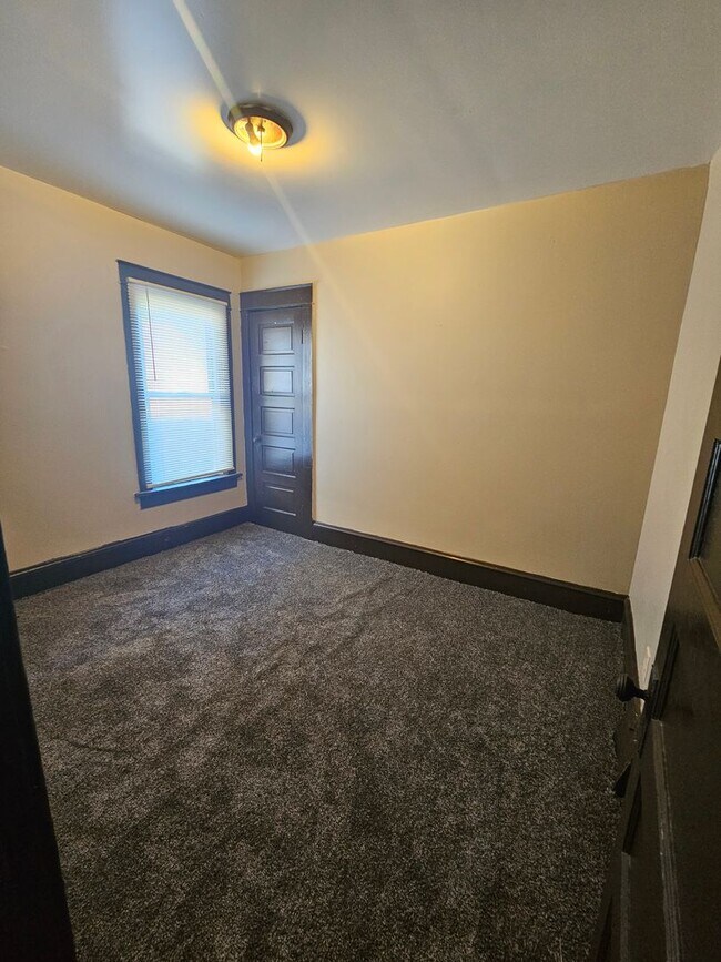 Foto del edificio - 2551-2553 N 36th St