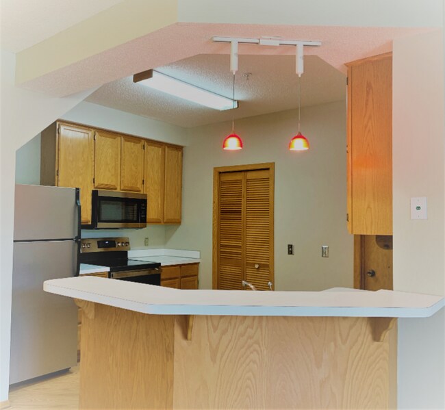 Building Photo - 18183 Warbler Ln