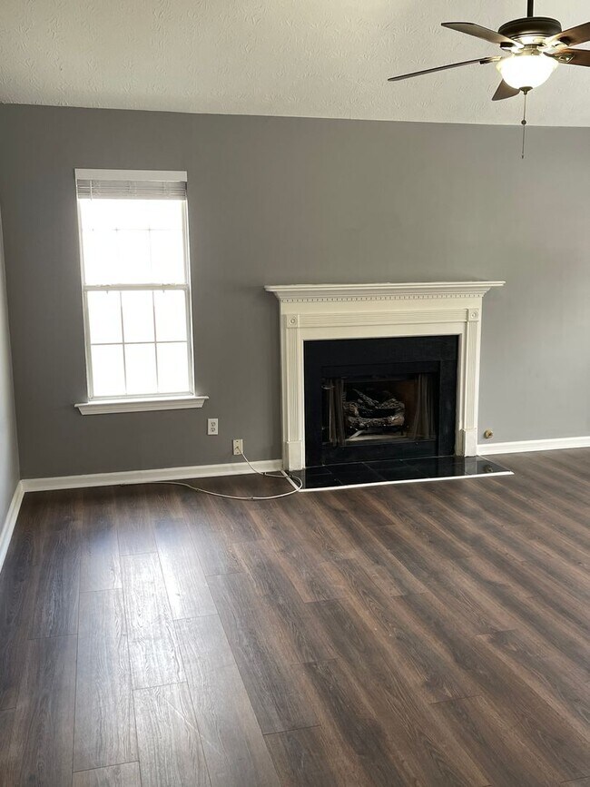 Foto del edificio - Split Foyer