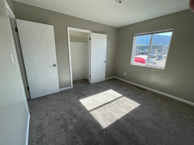 Foto del edificio - 4339 Ericson Dr