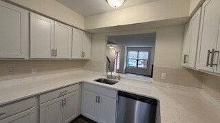 Foto del edificio - Chesterfield Village Townhomes