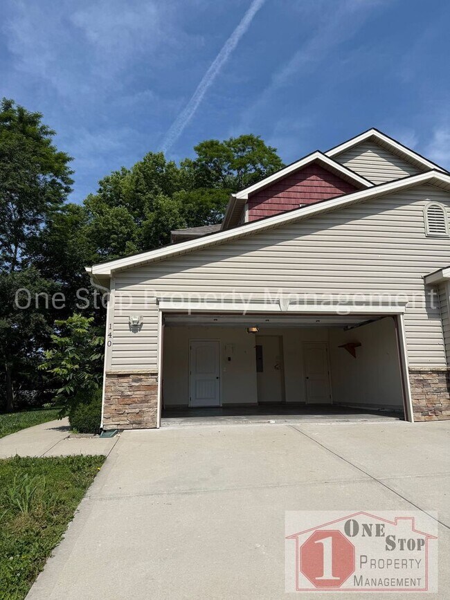 Foto del edificio - 3-Bedroom, 2.5-Bathroom in Platte City