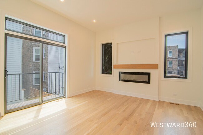 Foto del edificio - 3720 N Racine Ave