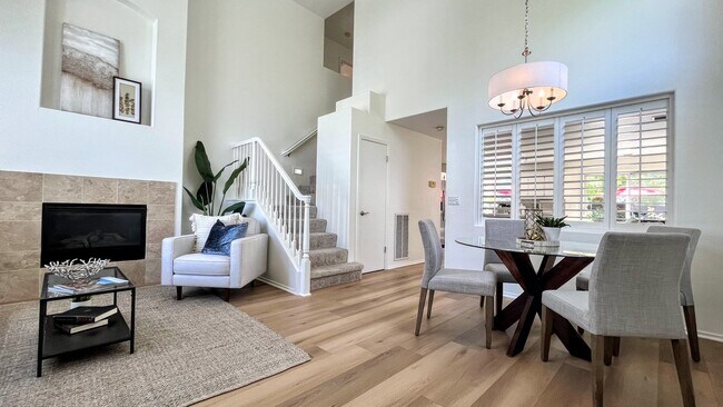Building Photo - 3BD/2.5BA - Charming 2-Story Single Family...