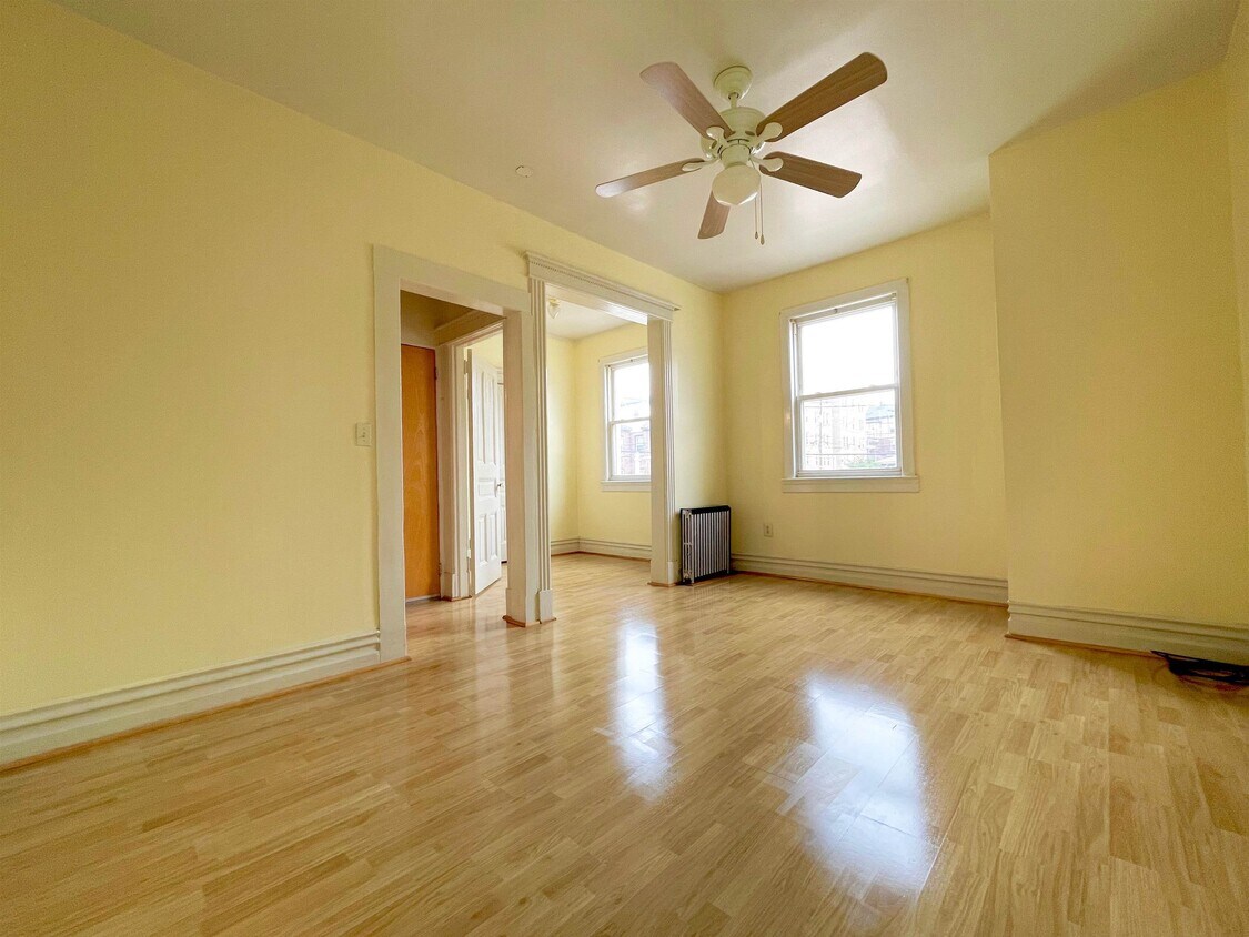 2137 KENNEDY Blvd, West Bergen, NJ 07305 Condo for Rent in West