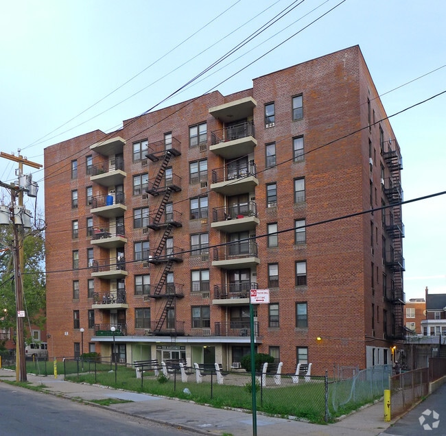 2204 Collier Ave, Far Rockaway, NY 11691 Apartments Far Rockaway, NY