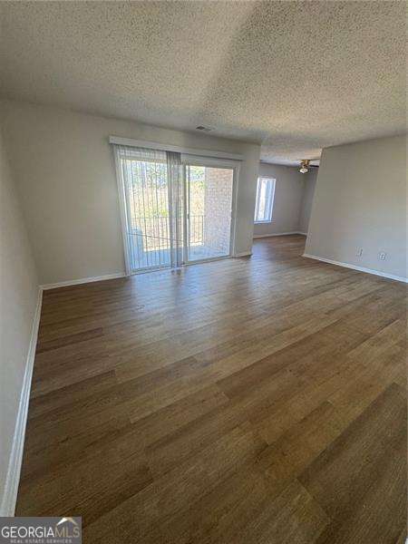 Building Photo - 3256 Covington Dr