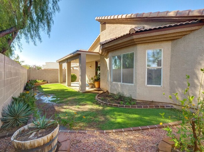 Foto del edificio - 3 bd 2 bth 2120 sq ft in stonehaven in scottdale