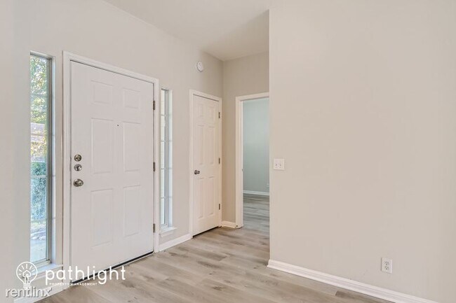 Building Photo - 3 br, 2.5 bath House - 501 Tobin Dr UNIT