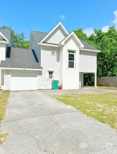 Building Photo - 1002 Hondo Ave