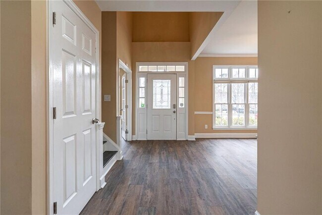 Building Photo - 125 Brookhollow Trce