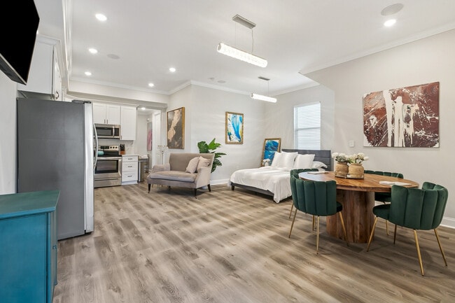 Foto del edificio - 2323 Leonidas St