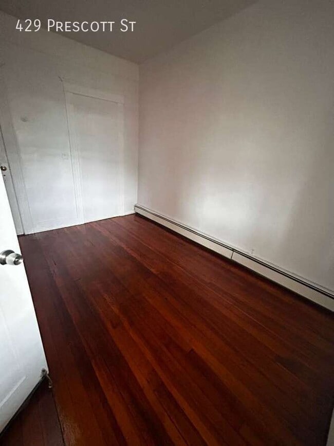 Foto del edificio - 429 Prescott St