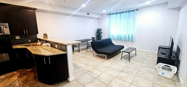 Foto del edificio - 628 N 11th St