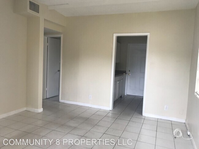 Building Photo - 2 br, 1 bath House - 1620 LAUDERDALE MANOR DR