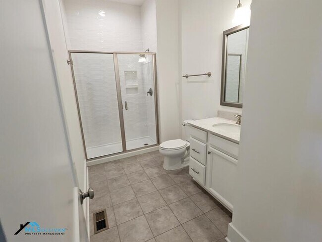 Building Photo - 1100 Fly Catcher Ct