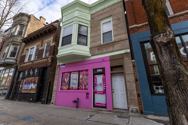 Building Photo - 1955 W Chicago Ave